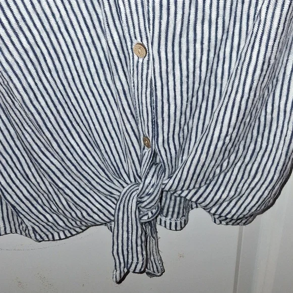 💗$8 - Picture 2 of 3